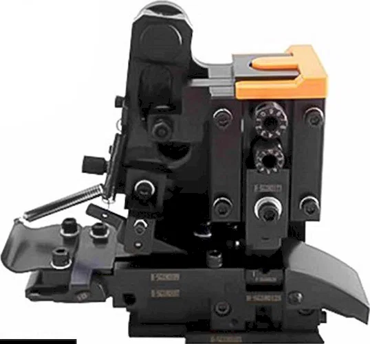 OTP高精度臥式模具 精密橫送端子模